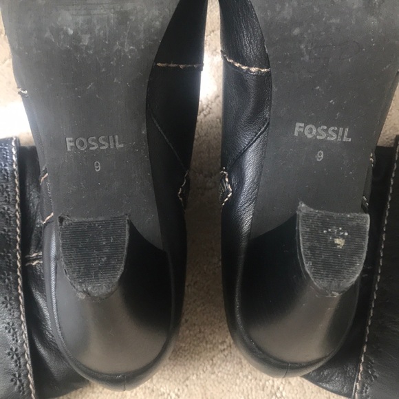 EUC Fossil black leather ankle bootie boots - Picture 8 of 8